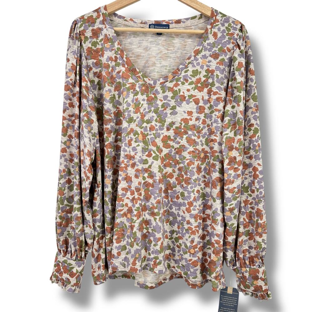 New Democracy Wide V-Neck Floral Camo Print Shirt Plus Sz 3X Wisteria